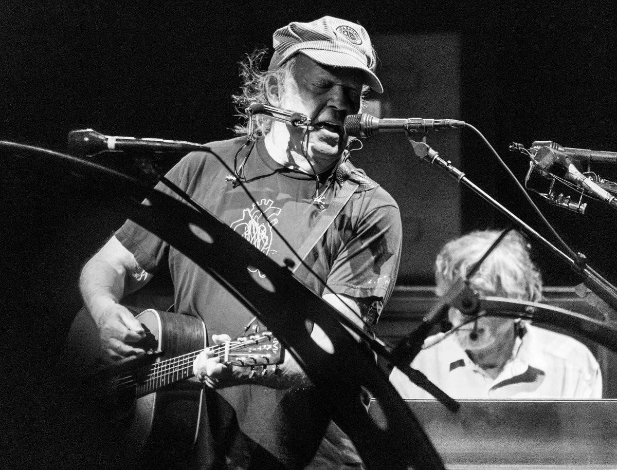 Blossom Music Center (@blossommusicctr) on Twitter photo A true legend graced the Blossom stage last week - neil young & the chrome hearts delivered a night of music history in the making. 🎸
📷: <a href="/aterrormusical/">Amber Patrick</a> A true legend graced the Blossom stage last week - neil young & the chrome hearts delivered a night of music history in the making. 🎸
📷: <a href="/aterrormusical/">Amber Patrick</a>