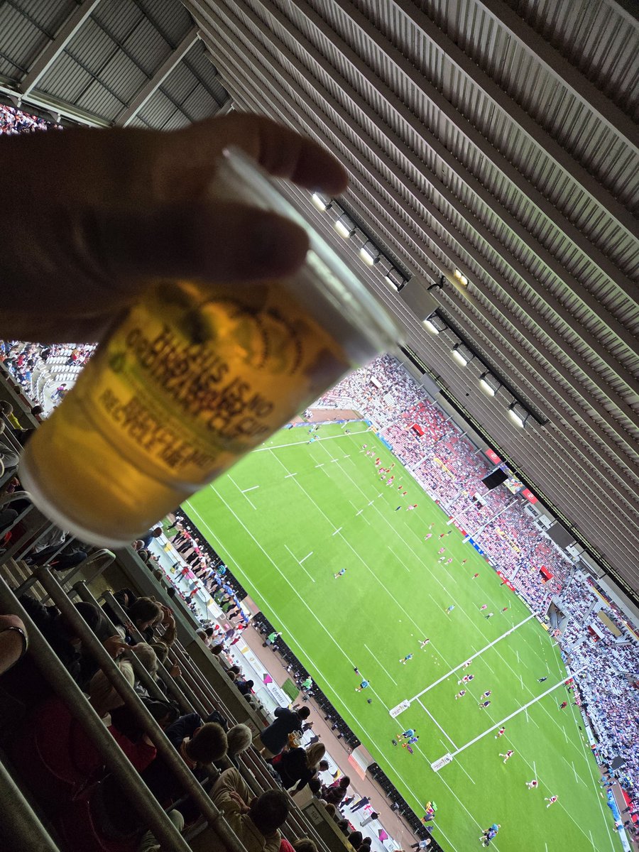 Been in the ground  3 minutes and 1st mag mouthing off stadium of shite this and that.
Well you've paid to come here if you don't like it get back on the metro.