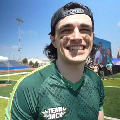 just some cheesy guys 

#totemtwtselfieday