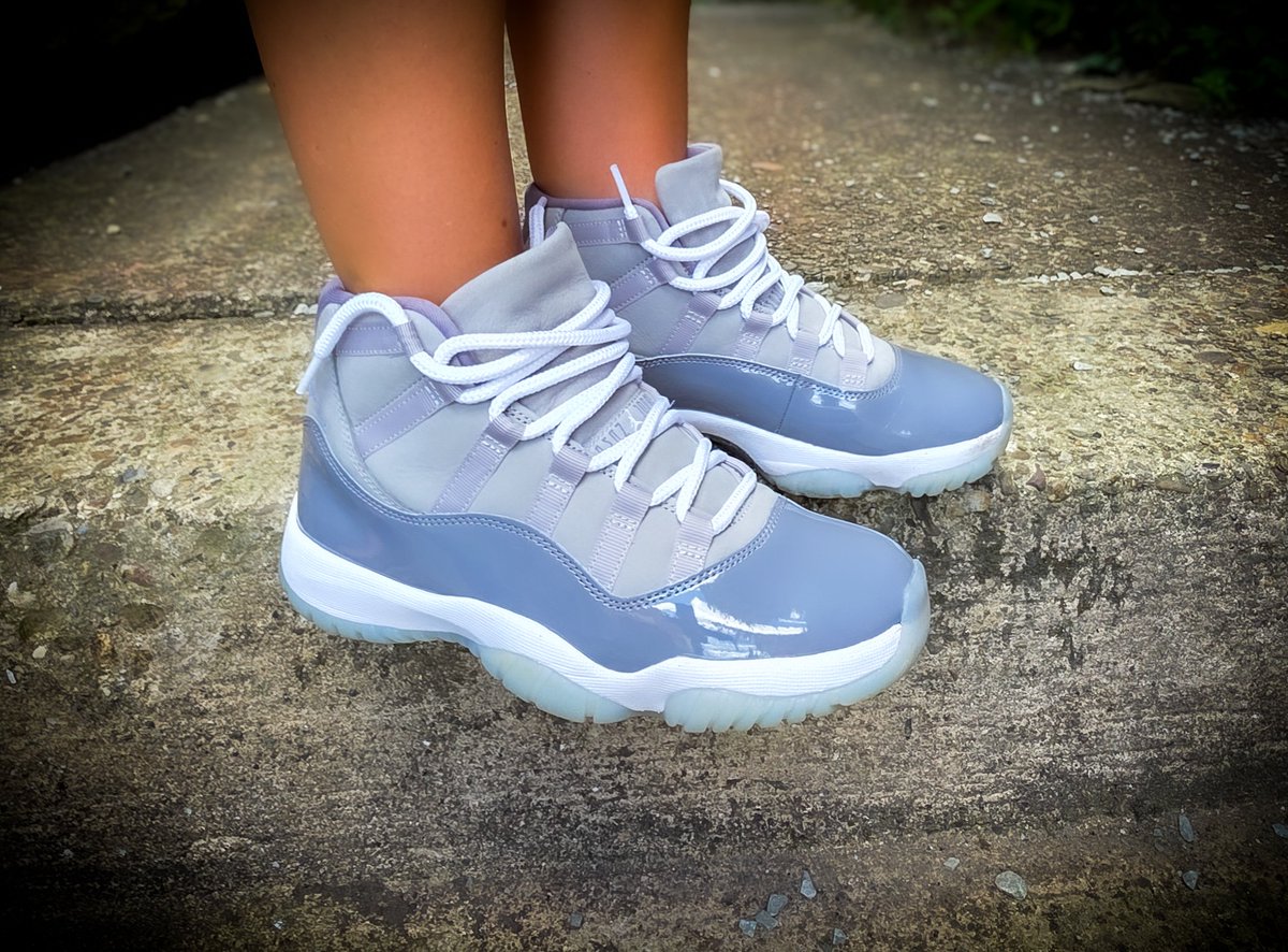 Cooler Days, Call for Cool Grey's 
On this #FIREFRIDAYS 

#KOTD #sneakers #wearyoursneakers #photooftheday