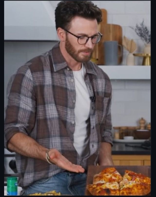 𝑴𝒓. 𝑺𝒄𝒉𝒎𝒊𝒅𝒕 tweet media