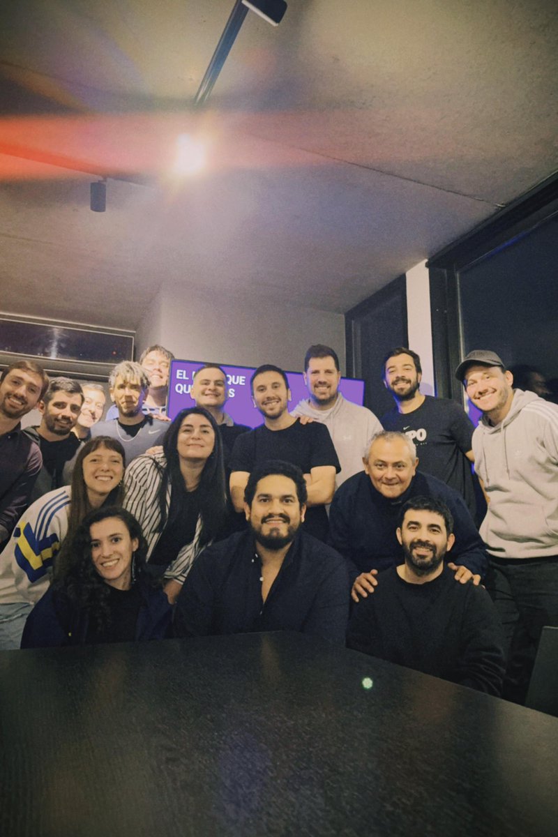 Nos volvimos a juntar por El Boca que queremos: movidos por el amor a los colores, creamos un espacio para charlar, proponer y pensar juntos en el club que queremos. Sin gritos ni estridencias, siempre tirando para adelante.