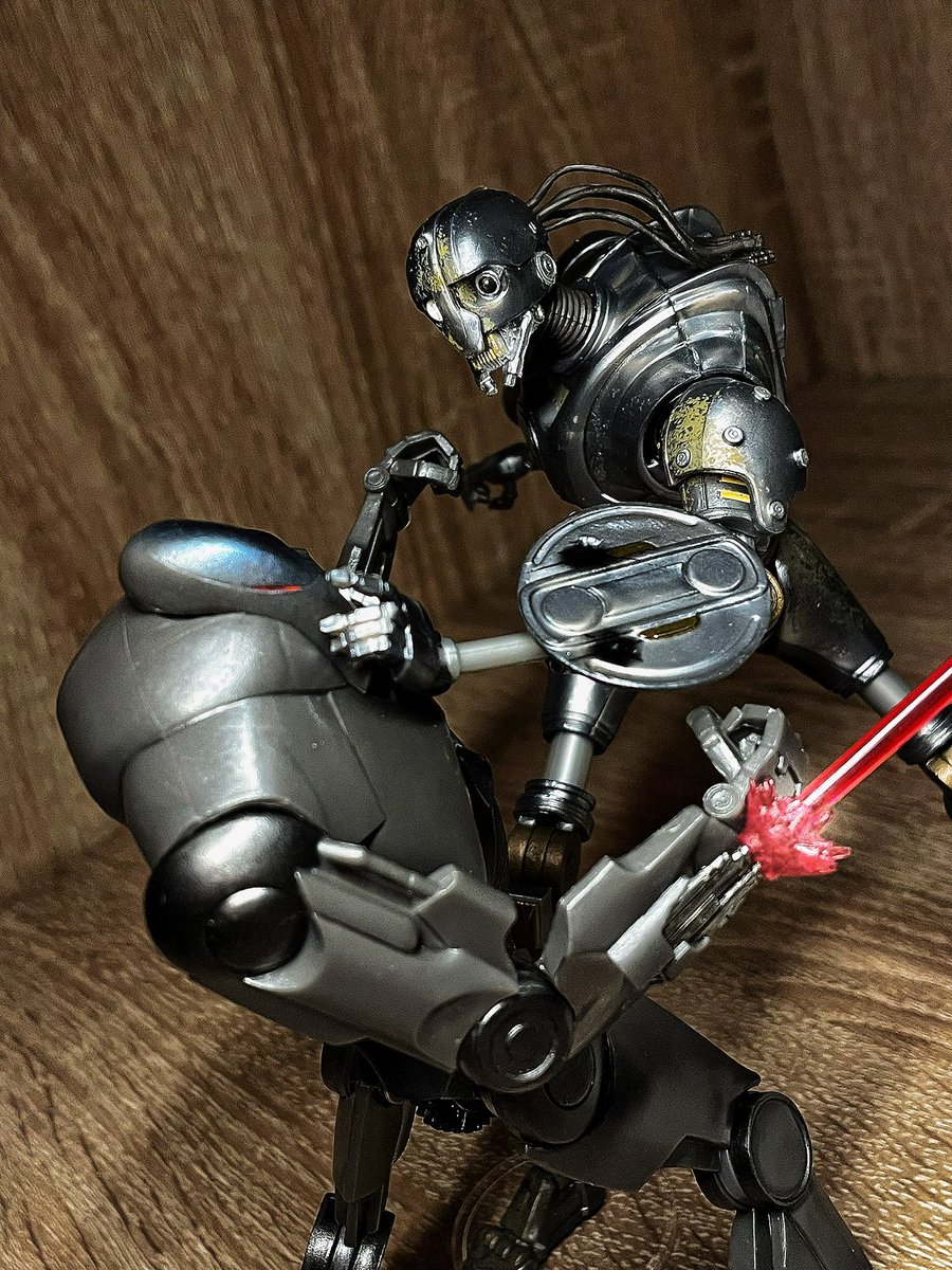 5017Set's tweet image. FIGHT…….

#theblackseries #starwars #hasbro