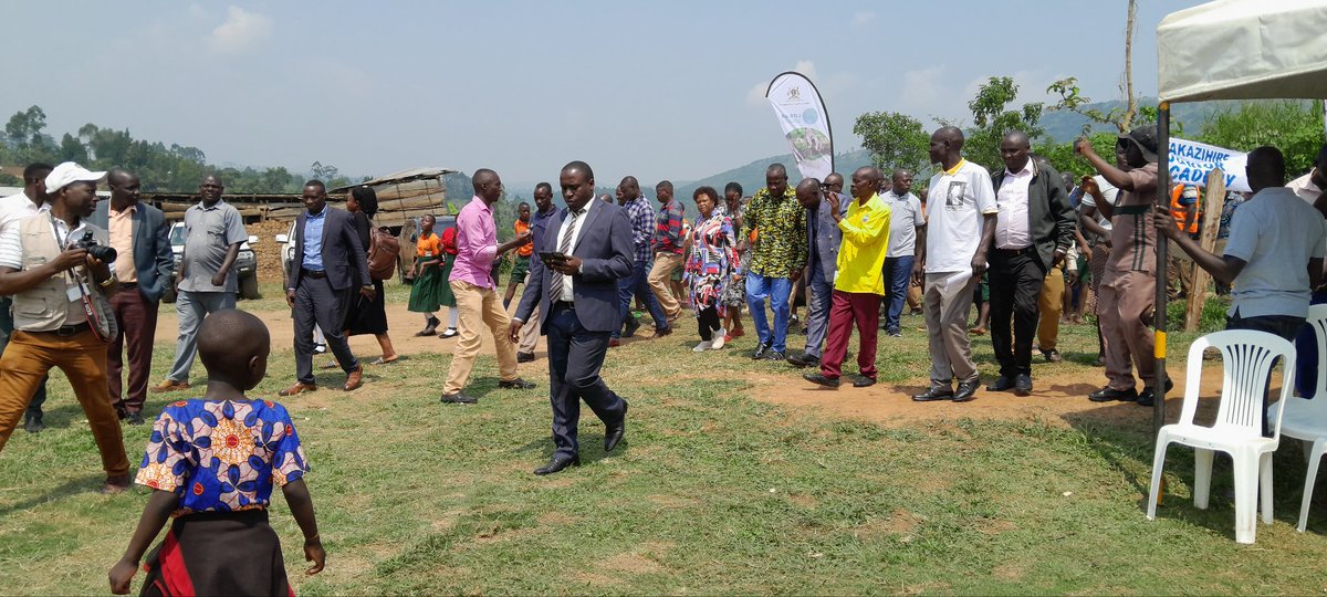In a bid to enhance access to clean water and promote adaptive resilience in communities, the Minister for Finance, Planning, and Economic Development, Hon. Matia Kasaija, has commissioned (LIFE-AR) projects in Kibaale District.