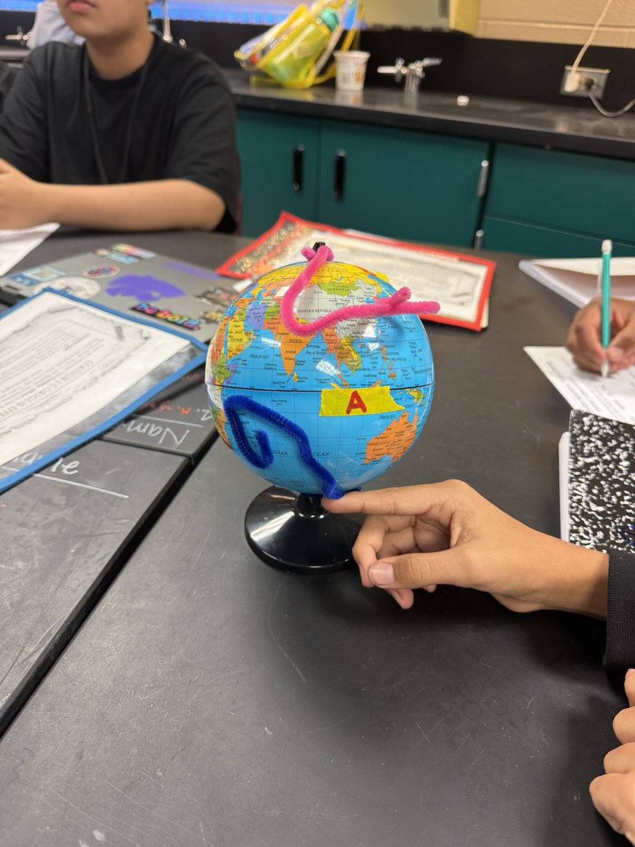 HumbleMSScience's tweet image. Easterlies, westerlies and jet streams, Oh My! @HumbleISD
