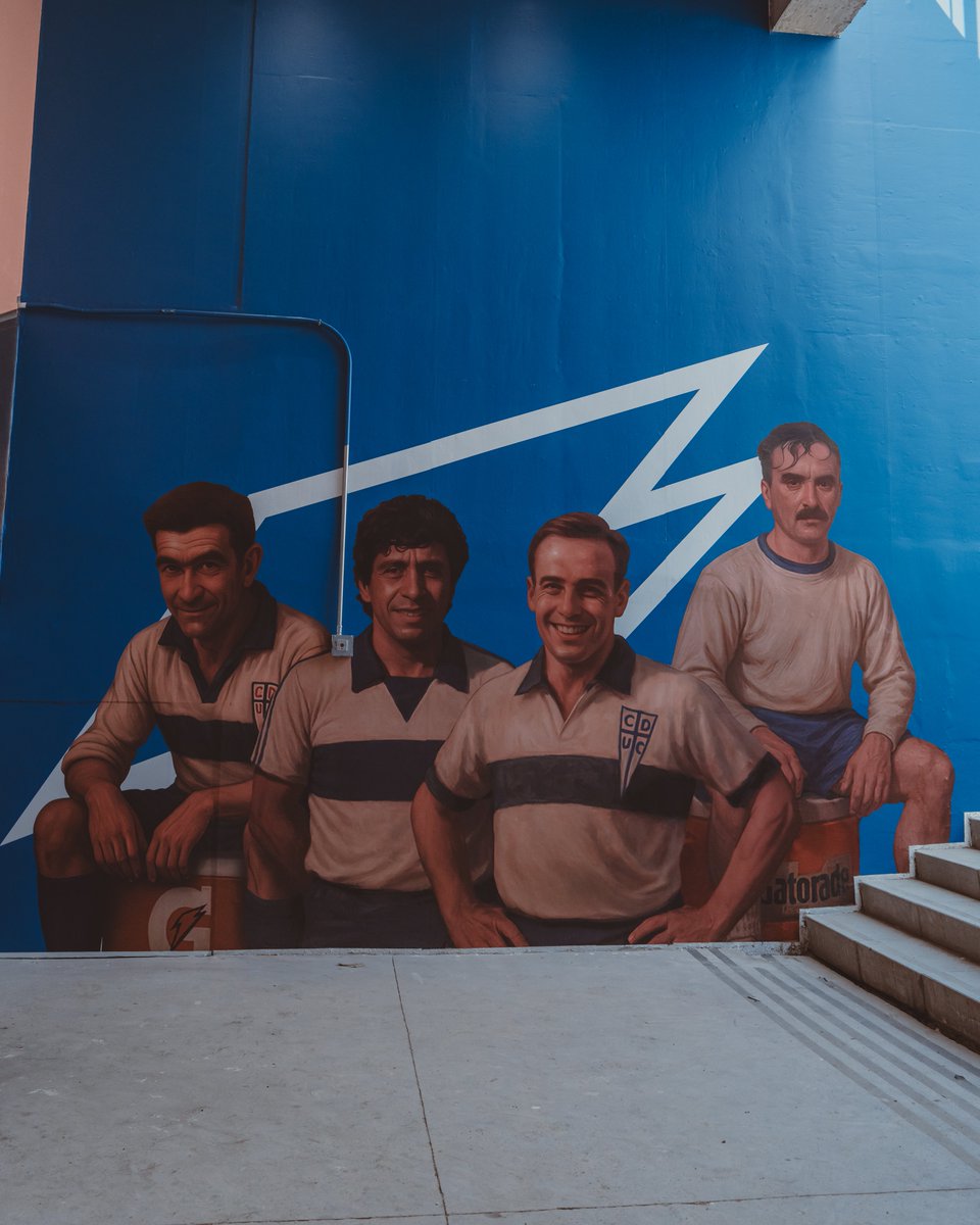 𝐓𝐎𝐃𝐀 𝐔𝐍𝐀 𝐇𝐈𝐒𝐓𝐎𝐑𝐈𝐀 𝐀𝐋𝐄𝐍𝐓𝐀𝐍𝐃𝐎 𝐀 𝐋𝐎𝐒 𝐂𝐑𝐔𝐙𝐀𝐃𝐎𝐒 

Nuestros históricos que dan nombre a nuestras Tribunas se lucen en nuestro Claro Arena junto a <a href="/gatoradechile/">Gatorade Chile</a> ⚪🔵