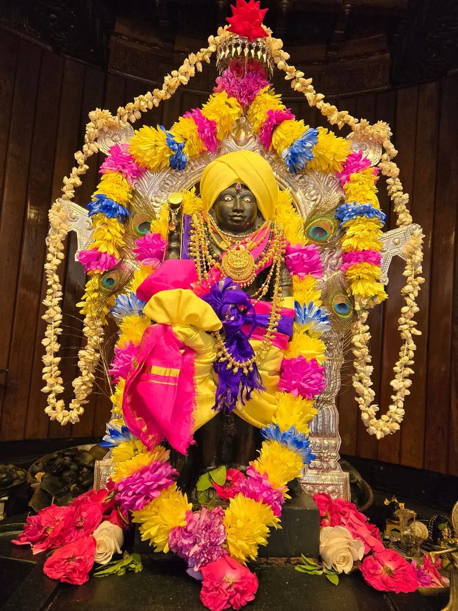 Aug 22nd'25 : Daily Alankara Darshana of Saligrama Shila Sri Krishna at Sri Puthige Matha,Edison,NJ,USA