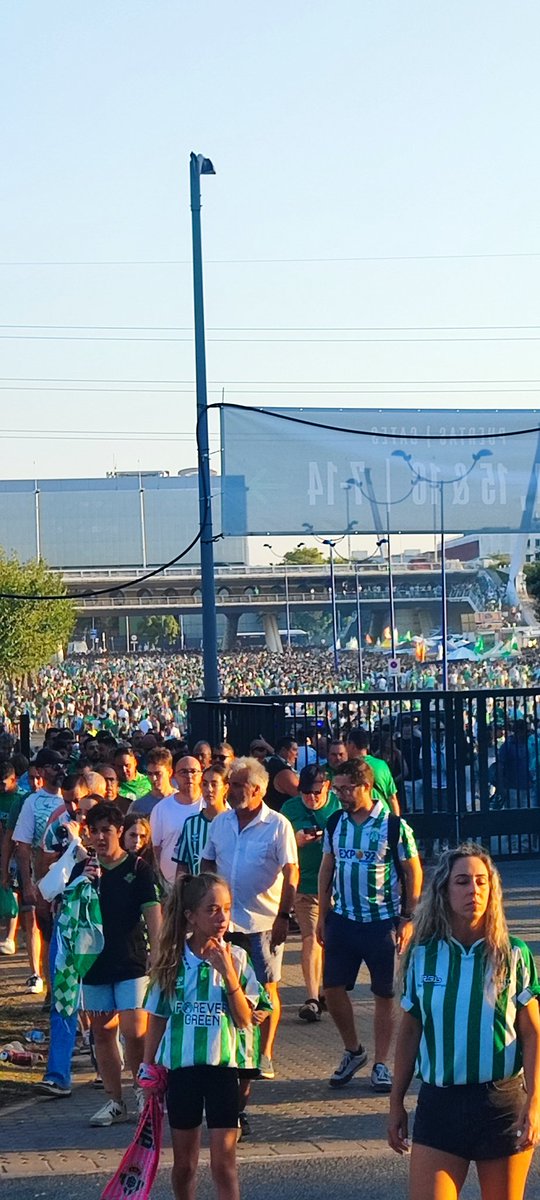 No cabe ni un alfiler!! Madremia
