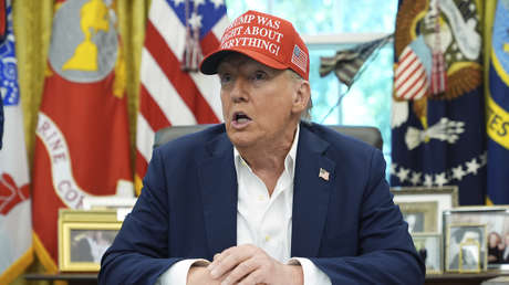 Trump afirma que en dos semanas tomará una "decisión muy importante" sobre Ucrania

El presidente de Estados Unidos, Donald Trump, anunció que, dentro de dos semanas tomará una "decisión muy importante" sobre Ucrania, dependiendo de las acciones futuras de Moscú y Kiev.