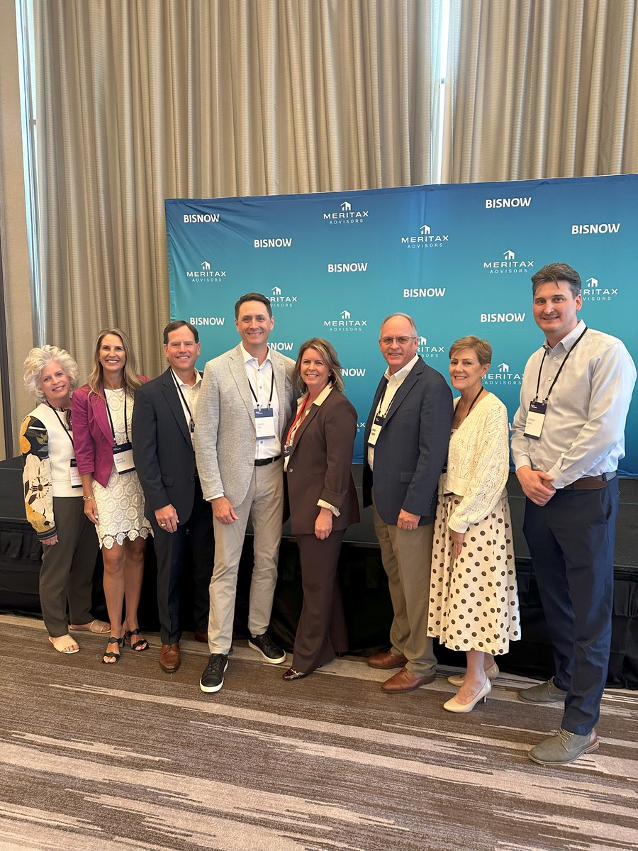 KDC_Development's tweet image. Congratulations to Debra Velez, honored as a 2025 @Bisnow Women Leading Real Estate Leader of the Year. She has led North Texas’s most impactful projects and spoke on the Designing, Building, Leading panel. Her leadership continues to shape the future of real estate.