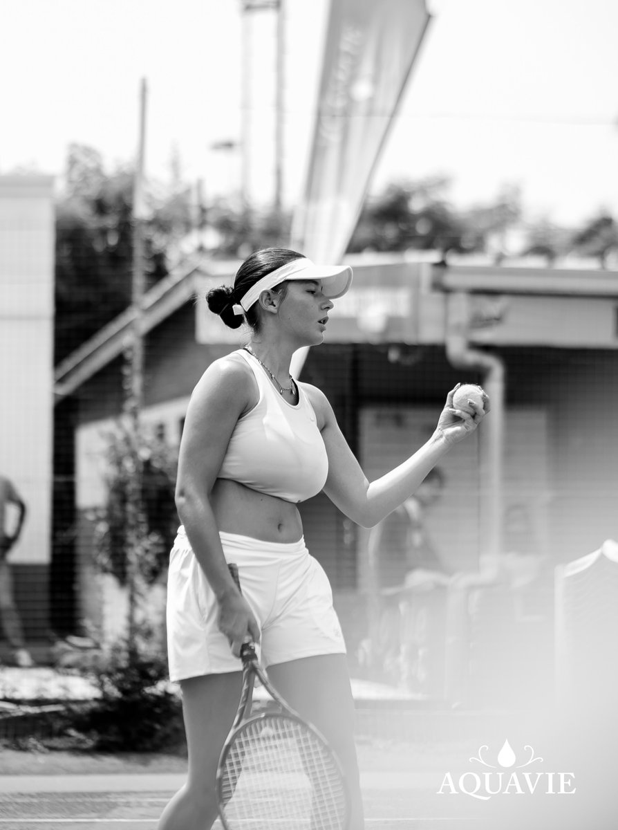 ASavonor's tweet photo. Savonor S.A, à travers sa marque AQUAVIE, soutient le Tournoi International de Tennis à l’Entente Sportive de Bujumbura, réunissant des athlètes de plusieurs pays. Ce partenariat témoigne de son engagement pour le sport, la jeunesse et le rayonnement du Burundi à l’international. https://t.co/mkwAZIlUss