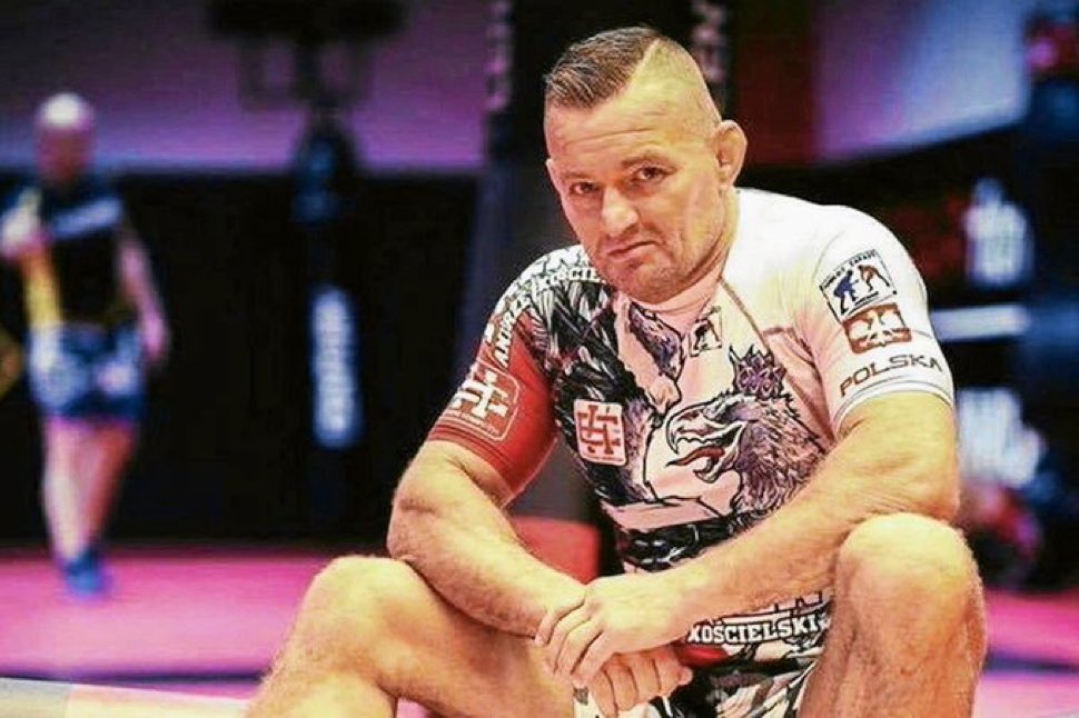 PTrbusek's tweet photo. Hlavní kouč Ankos MMA se po 10 měsících ve vazbě vrací domů. Pro Ankos skvělá zpráva🤷♂️
#Ankos https://t.co/l08RGW6Dxn https://t.co/YkY2w7SJIN