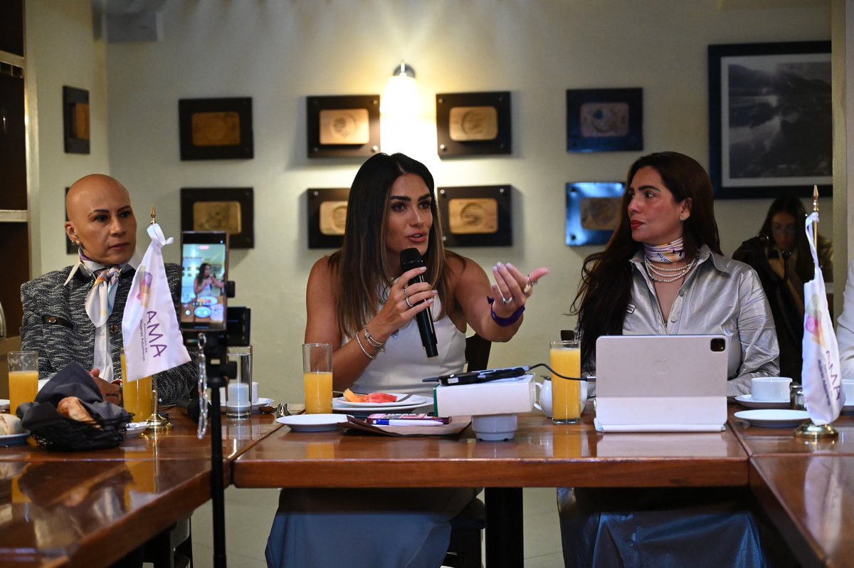 Alessandra Rojo de la Vega tweet media