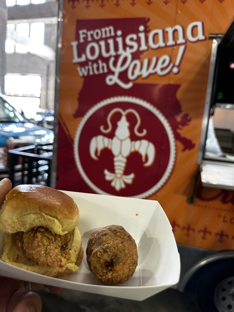 PGuy77's tweet photo. #LSU is spicing up its concessions this year at Tiger Stadium. https://t.co/G0Y6h9cI8t