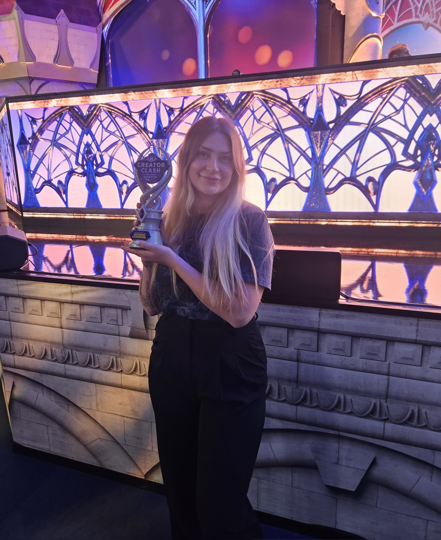 I won the housing showcase!! Thank you @Warcraft for inviting me and thanks everyone that voted on my houses 😍❤️ https://t.co/ULjj55i3Kd