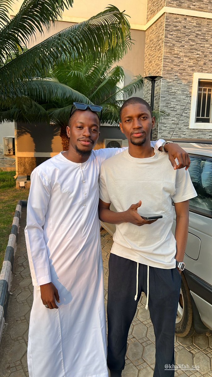 Moh_thanni's tweet photo. @Khaleefah_SAS #Parisliving 🧏🏿 https://t.co/dHZBE88089
