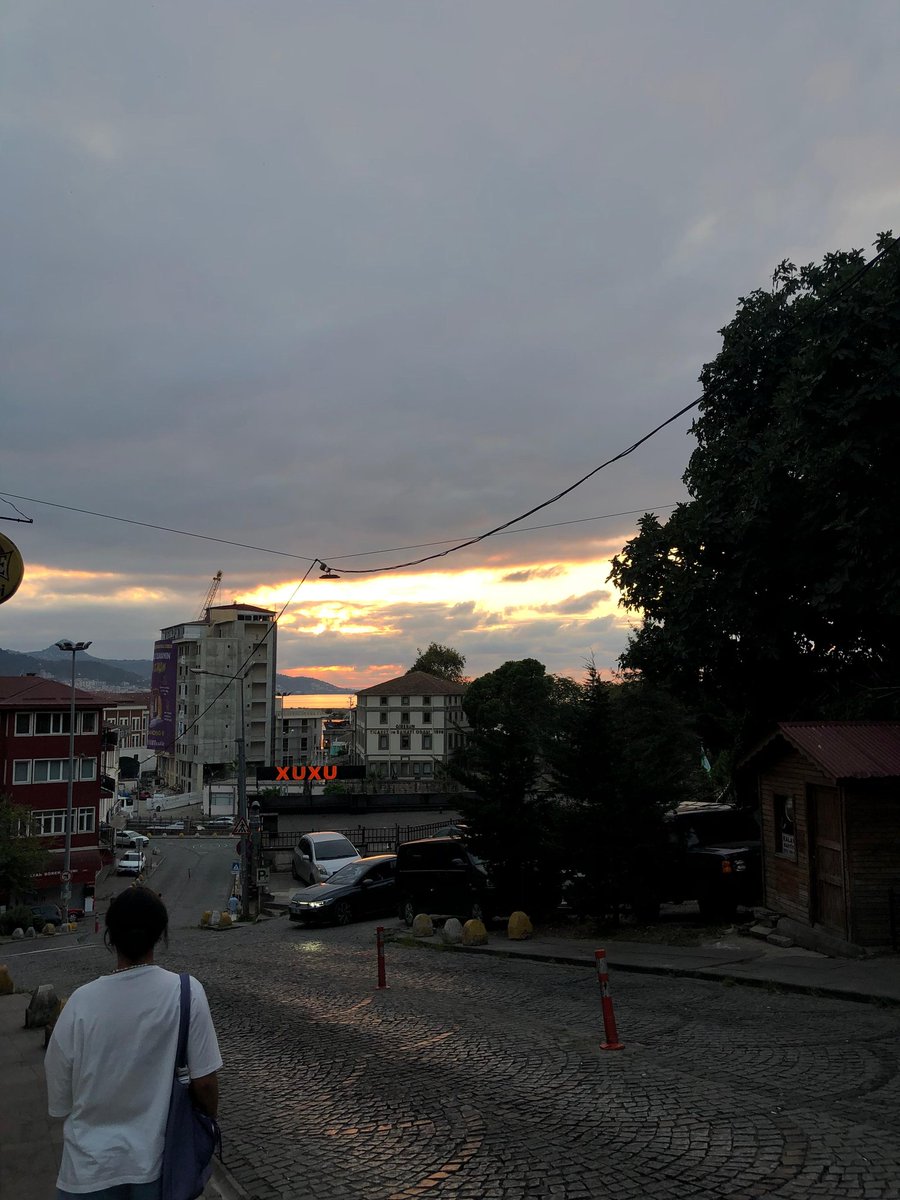 cemre (@s1la33) on Twitter photo 