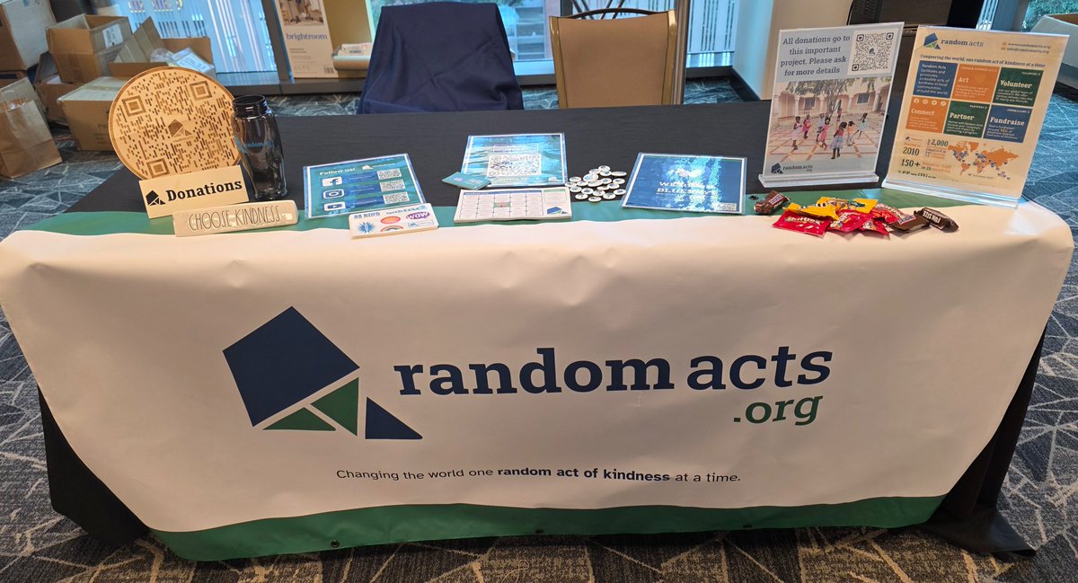 RARepUSCentral's tweet photo. Come see me in the vendor room at #creationaustin2025! We've got #kindnessbingo going all weekend, giveaways, and item collection for The SAFE Alliance #keepaustinsafe. I'm here all weekend! - Tiffany 💙💚 https://t.co/k5sdUwsEr2
