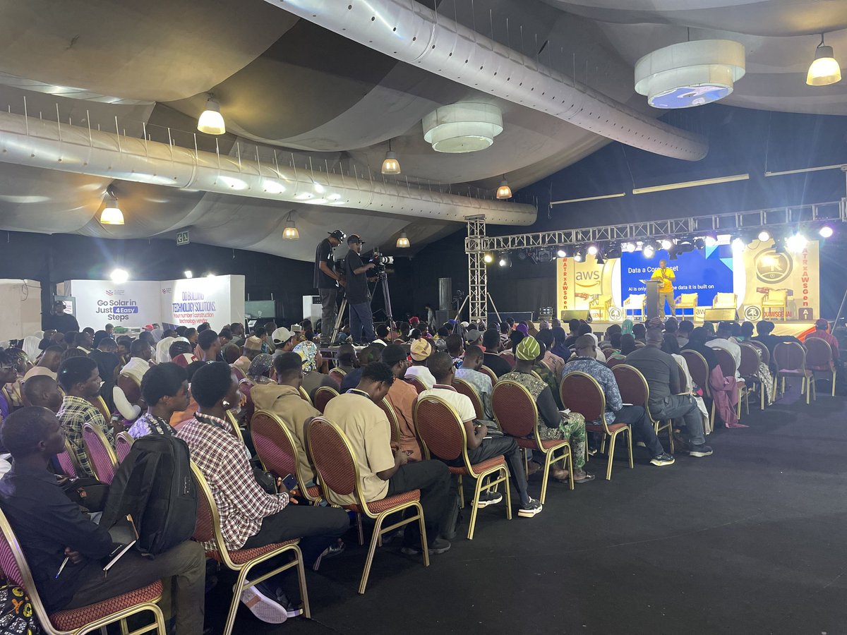 Zynofrosh_001's tweet image. Great time networking and learning at the event today! #ATRxAWSGenAI25 
#lekkilcda @NYCNLagos01