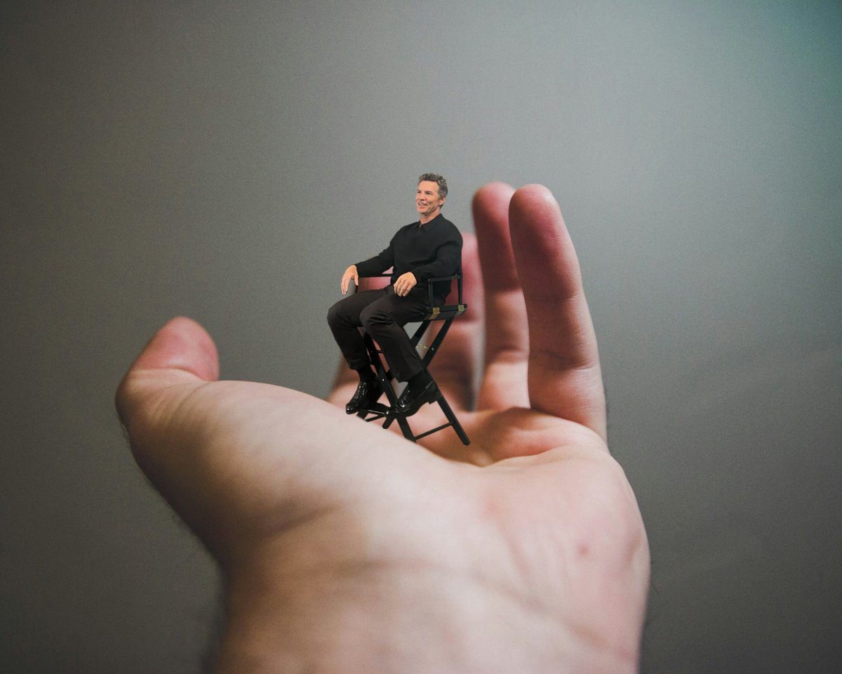shawn hatosy conducts exclusive interview from the palm of my hand
