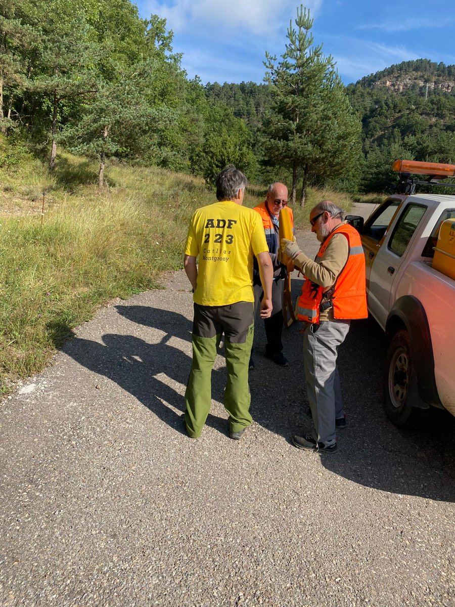 adf223's tweet photo. Avui recorregut preventiu i comprovació dipòsit antiincendis de Les Lloberes (Les Llosses) amb
@ProtCivilRipoll https://t.co/QkaJPS4vZO