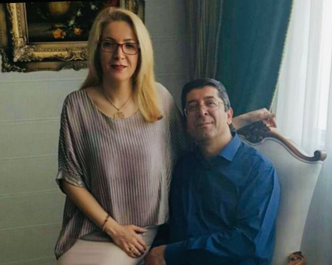 justchangingun's tweet image. روز پزشکه
روز این انسانهای شریف
فرزانه و حمید قره‌حسنلو