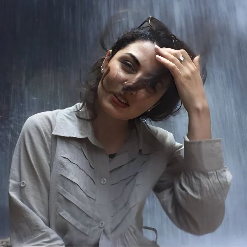 روز پزشکه
روز آیدا رستمی 
که دانسته و با شهامت پای آرمانش ایستاد.