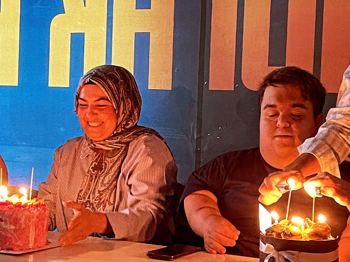 Ak Parti Sarıçam İlçe Gençlik Kolları 
Yönetim kurulu üyemiz Elif BAYGELDİ ve 
Yönetim kurulu üyemiz Mustafa BARLAS Başkanlarımızın Doğum Günü Kutlamasını gerçekleştirdik. 
Kendilerine hayırlı ve mutlu yaşlar diliyoruz.