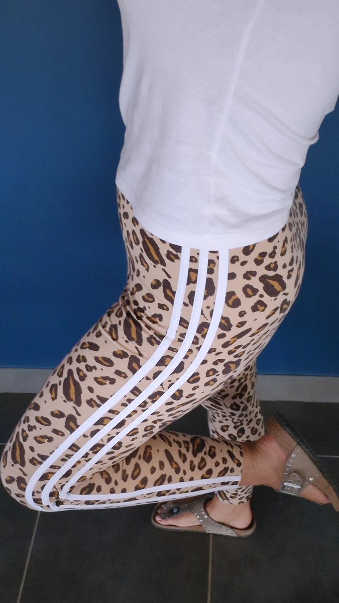 Miss Moneypenny tweet media