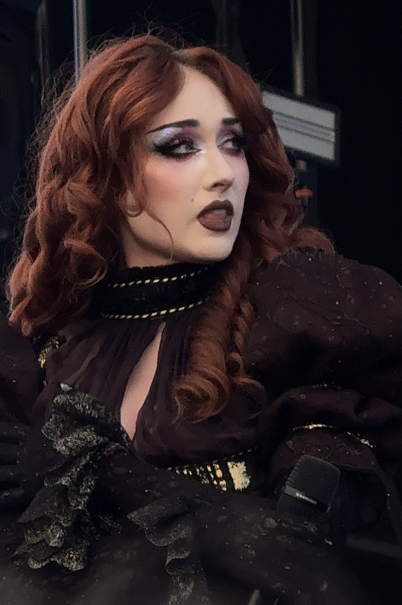 welcome back vampire roan u were so dearly missed