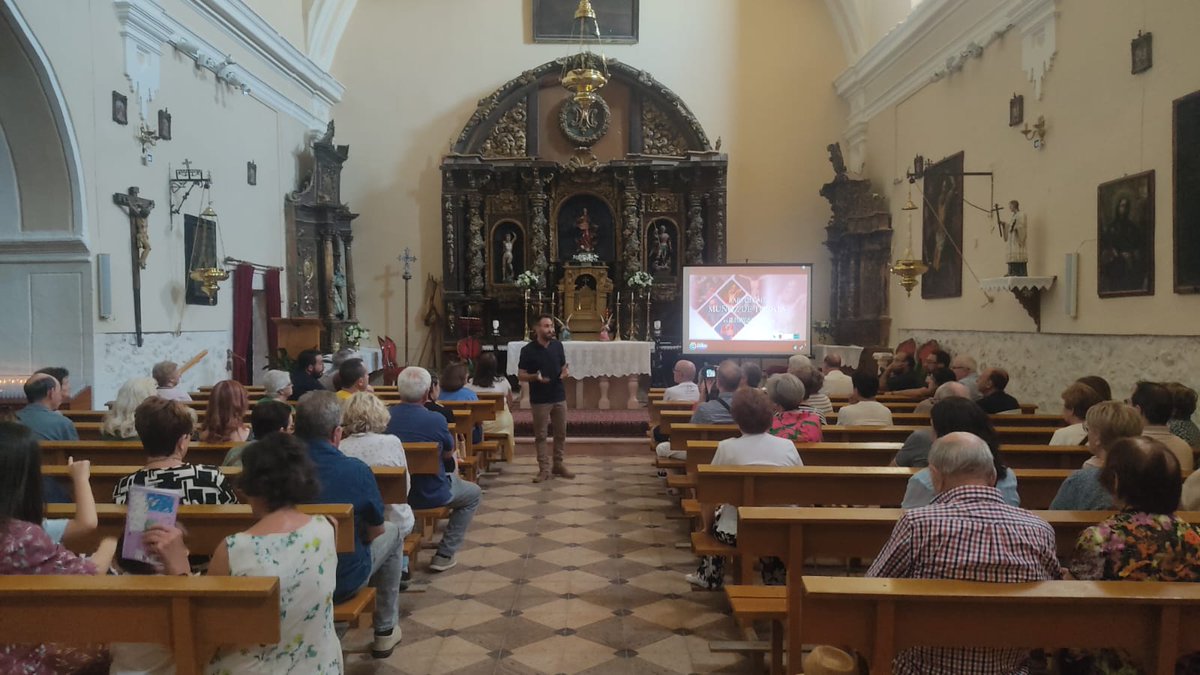 Bartolomé Muñoz de Torres y su donación a la Iglesia de Fuenterrebollo🖼️⛪
Presentación del trabajo realizado por Javier García. Un libro con un propósito solidario, ya que los fondos recaudados irán destinados a labores de restauración y conservación de la Iglesia 📖🙌