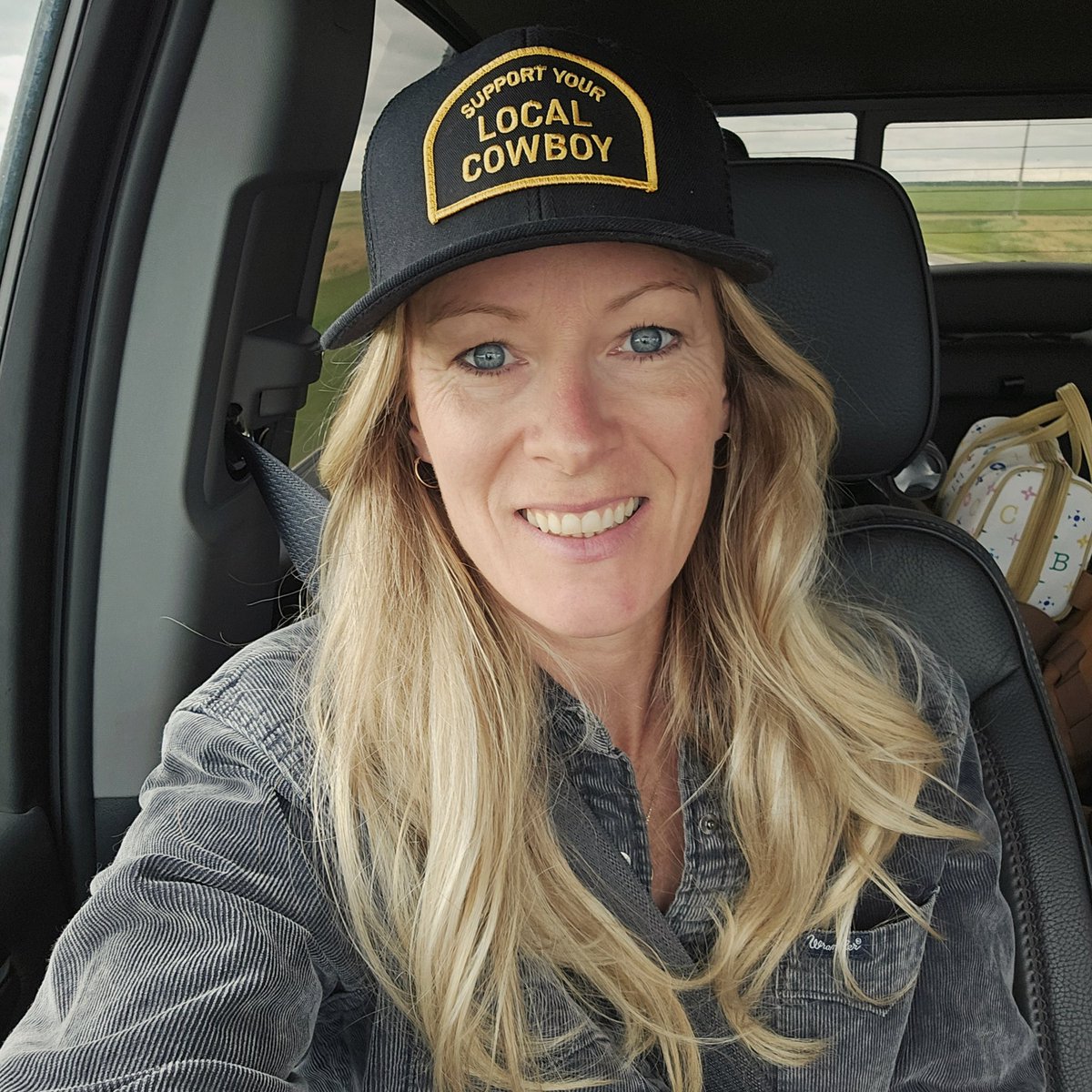 It's Friday!! Headed to the rodeo! See you at Arcola!