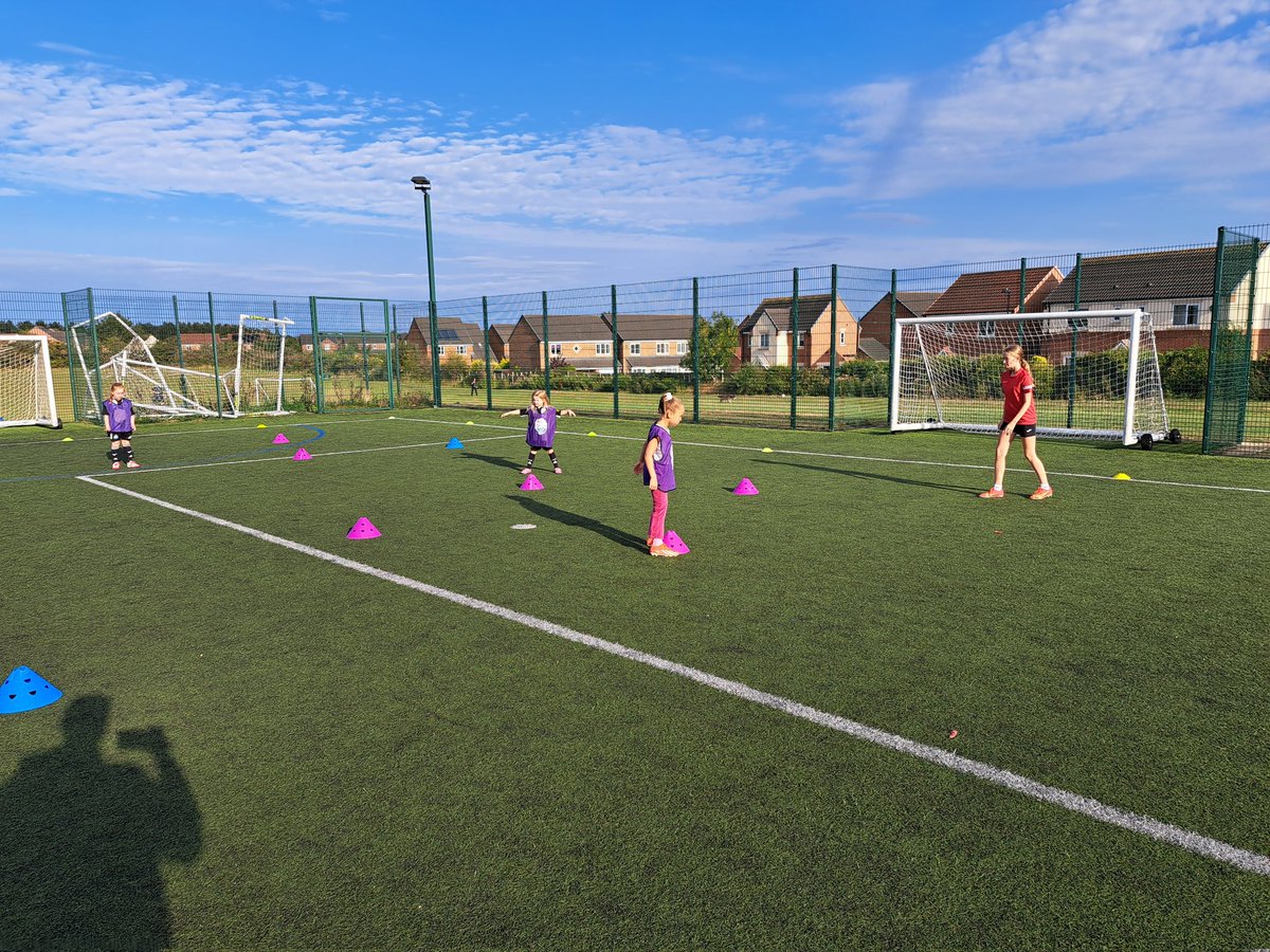 Wideopen Wildcats, Squad Girls & Just Play (@wideopenw) on Twitter photo Bank Holiday Skills 🔥 ⚽️
<a href="/NorthumFA/">Northumberland FA</a>
#wildcats #thisgirlcan #letgirlsplay #madeforthisgame Bank Holiday Skills 🔥 ⚽️
<a href="/NorthumFA/">Northumberland FA</a>
#wildcats #thisgirlcan #letgirlsplay #madeforthisgame