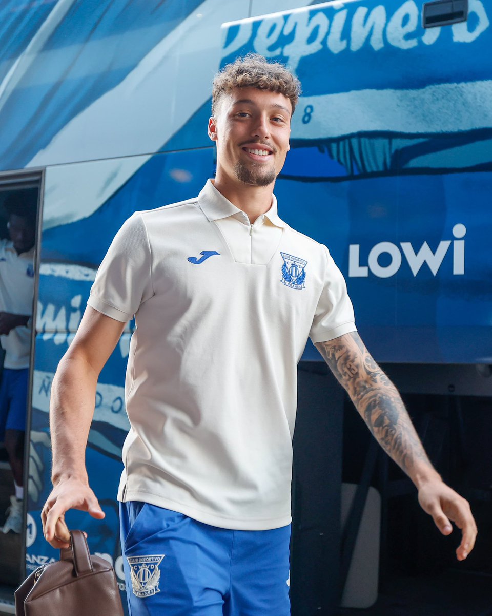 🆙🥒 𝑫𝒆𝒃𝒖𝒕.