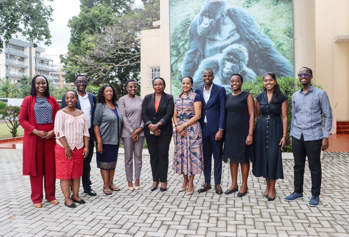 We were delighted to host a Rwandan delegation of officers from <a href="/UNFPARwanda/">UNFPA Rwanda</a> <a href="/RwandaHealth/">Ministry of Health | Rwanda</a> <a href="/Uni_Rwanda/">University of Rwanda</a> et la. following a weeklong exchange visit in Ghana on nursing and midwifery. The visit highlighted many prospects for deeper collaboration within our health sectors
🇷🇼🤝🇬🇭