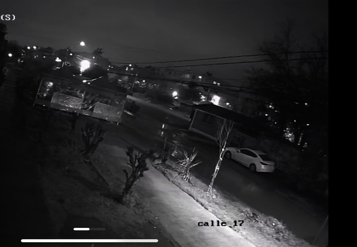 Orthobrack's tweet photo. @penalolen “No todos los barrios tienen la suerte de contar con luminarias en sus veredas, lo que genera desigualdad y problemas de seguridad para los vecinos.” https://t.co/zsrm6W9uZ5