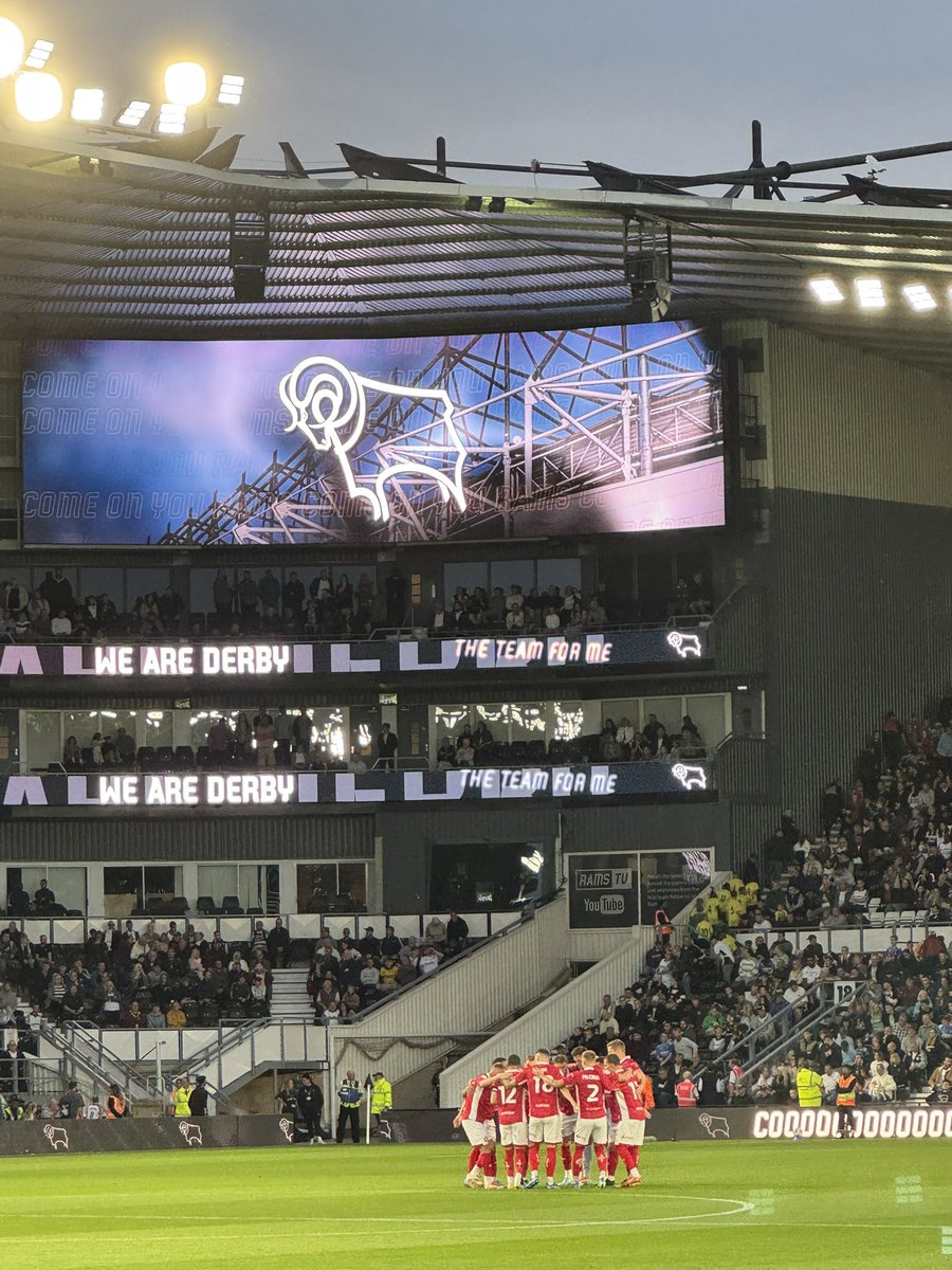 Come on you redddzzz <a href="/bristolcityfc/">Bristol City</a>