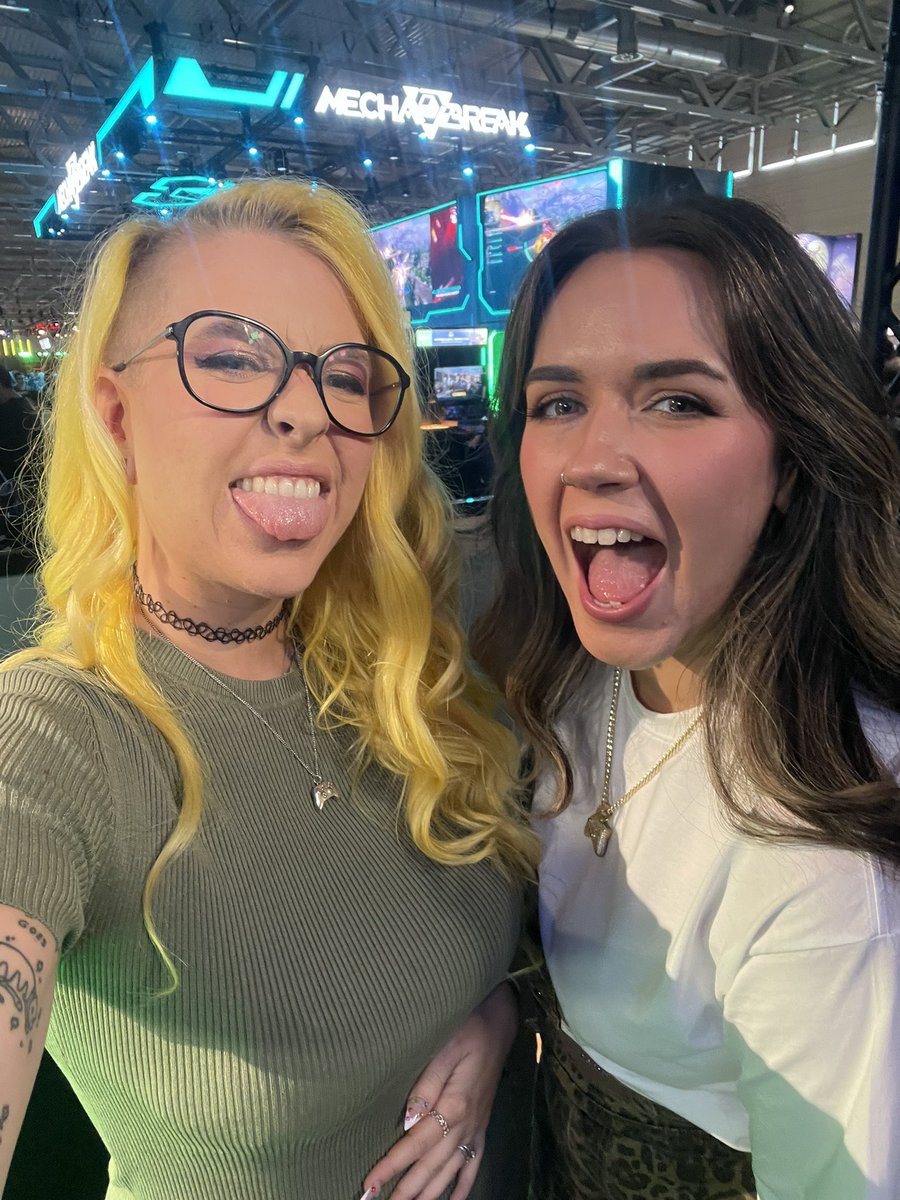 Charleyy Hodson 🏳️‍🌈 tweet media