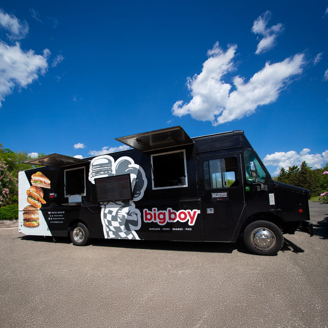 my mom said i need a real reason to book the big boy food truck. i’m taking suggestions. drop your best excuse 👇
#ItsYourBigBoy #FoodTruck #MidWest