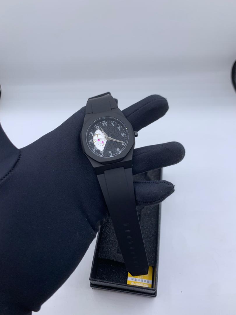⌚️🌊
N25,000