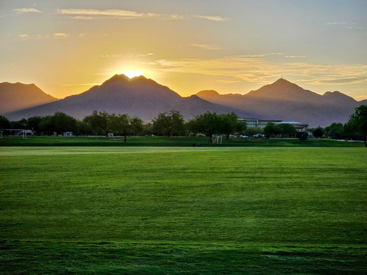 dallinkimble's tweet photo. Scottsdale is hotter than Hades. There hasn't been much rain this summer and I haven't ever seen sprinklers going even in the early morning. Yet the #parks pros @scottsdaleazgov have kept this soccer complex green. That's the value of expertise. So impressed! 🙌 #localgov https://t.co/xF4DKVfyFF