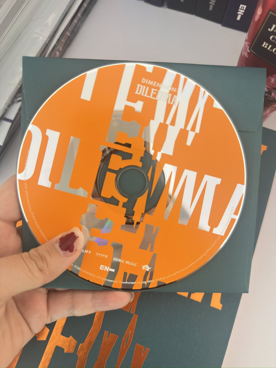 jjamicoffee's tweet photo. FIRST TIME ON THE ROAD LETS FUCKING GOOOOO WITH THIS DISK WITH ONLY BANGERS https://t.co/BQL3dJtaiE