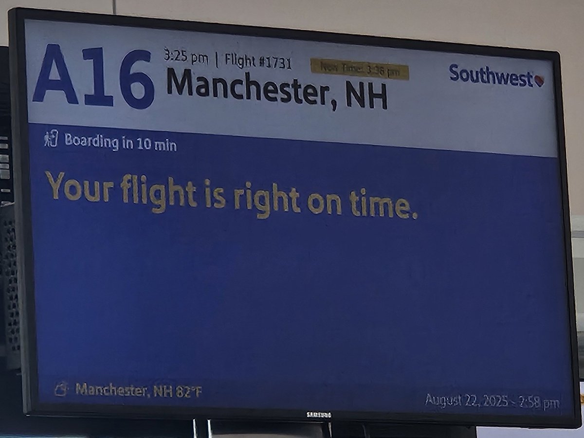 mikecimini's tweet photo. @SouthwestAir curious how our flight could be "right on time" when boarding is in 10 mins and our aircraft not at gate. Oops. https://t.co/GbD0OLTfef