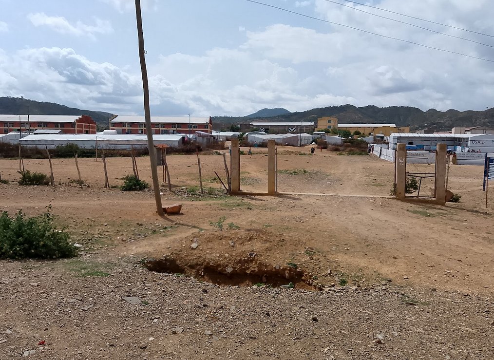 davide_tommasin's tweet image. 🔴How are the displaced in Tigray today?
Nearly 1 million remain stranded in overcrowded camps, facing hunger, disease &amp;amp; little aid - after 2 years of #TigrayGenocide &amp;amp; after #CoHA signed in nov2022. Their suffering is far from over. #Justice4Tigray #IDPs
cc: @BurbridgeDuke