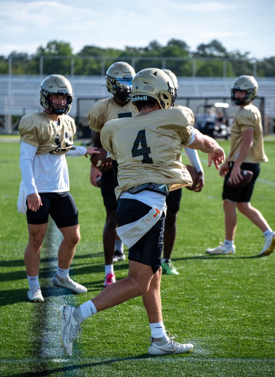Bennett Riffer QB (@bennettriffer46) on Twitter photo New threads <a href="/AUTrojansFB/">Anderson Trojans Football</a> New threads <a href="/AUTrojansFB/">Anderson Trojans Football</a>