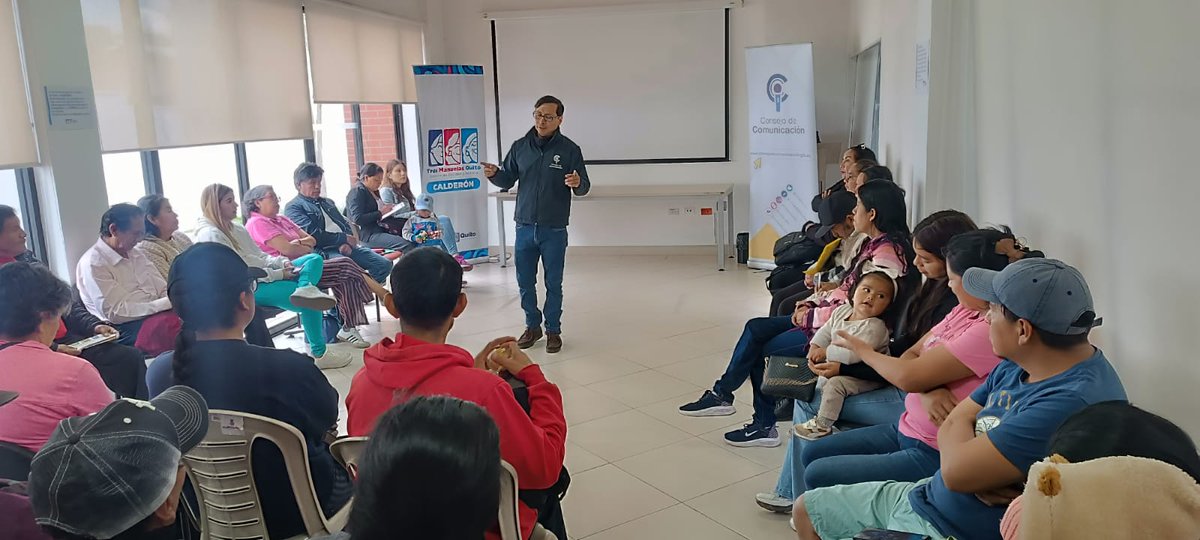 ConsejoComEc's tweet photo. El  @ConsejoComEc  en coordinación con el Ministerio @InclusionEc, brindó asistencia técnica a personas cuidadoras de personas con discapacidad y adultos mayores en la Administración Zonal de Calderón. ❗️

Se abordó el tema: Agentes de igualdad para una comunicación inclusiva. 📷 https://t.co/uf2J1hwEZT