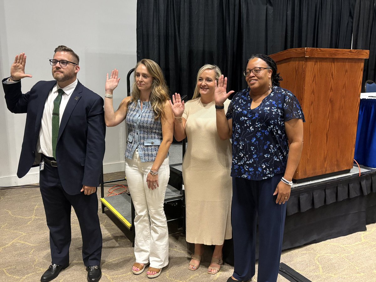 We swore in new leadership yesterday: President Ronnie Bowling, VP Kori Beck Bumgarner, Sec Ashton McKenzie, &amp; Treasurer Kimberly Baird! 🇺🇸