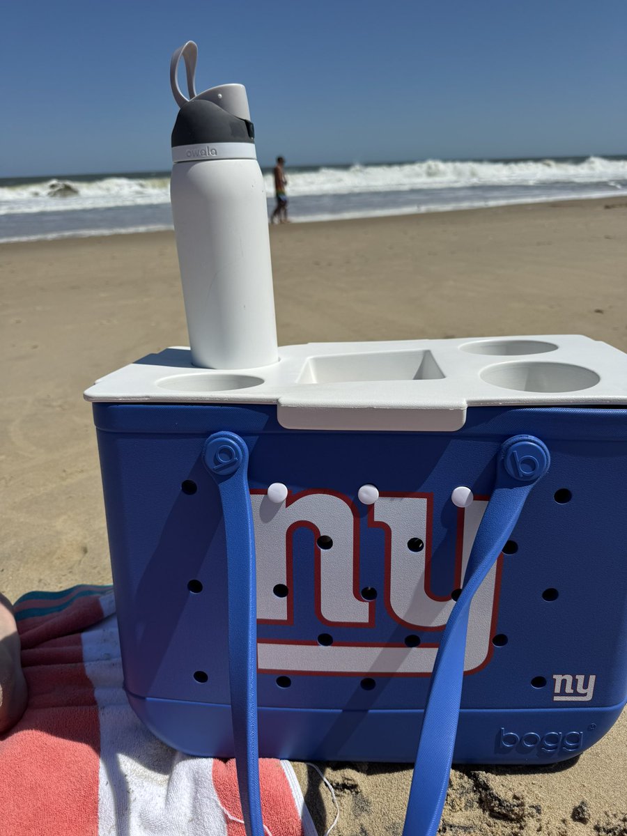 Meghan Sacks tweet media