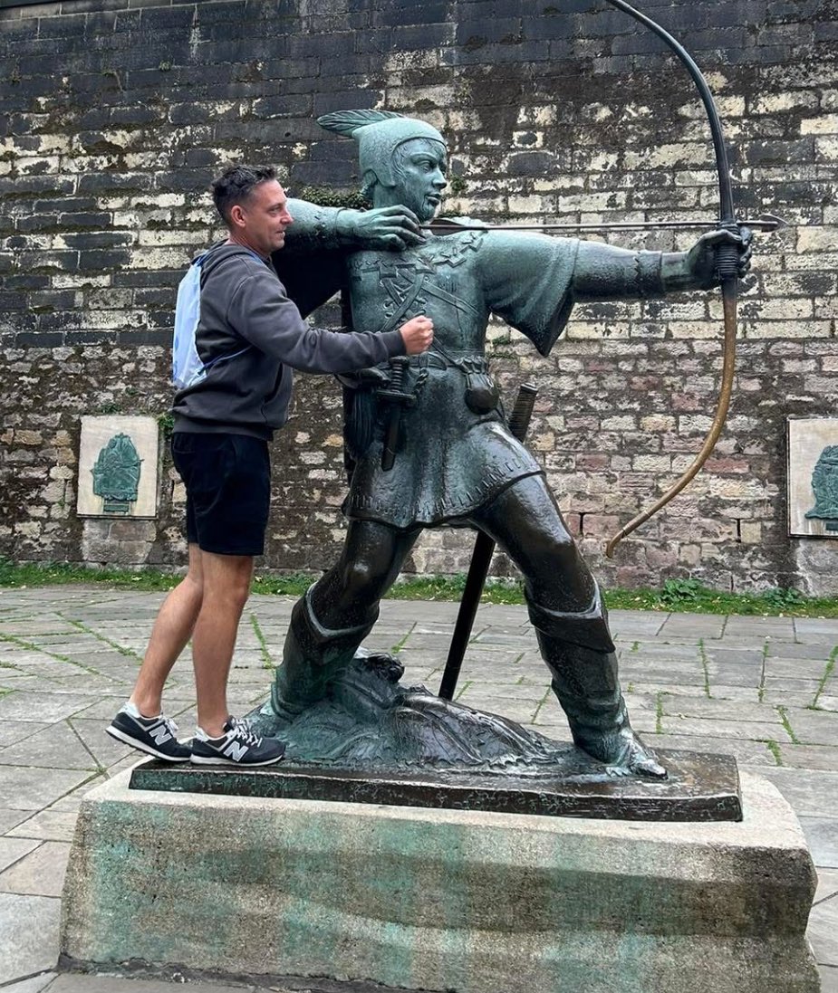 Just met Robin Hood, he wernt talking much ☹️