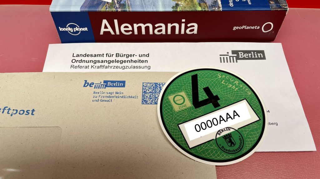 🚐🇩🇪 ¿Quieres conducir en ciudades alemanas con tu autocaravana? ¡Obtén la pegatina ambiental! #Autocaravana #PegatinaAmbiental #ConducirEnCiudadesAlemanas blgs.co/xZkZ52